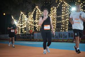 BIB: 201
                            <button type="button" onclick="openModal(21636673)" class="btn btn-primary btn-sm float-right btn-popup" data-toggle="modal" data-target=".modal-high-quality">
                        <i class="fas fa-shopping-cart"></i> Add to Cart
                    </button>
                                            <button type="button" onclick="isThisMe(21636673, true)" class="btn btn-success btn-sm float-right btn-popup btn-isme hidden" data-toggle="tooltip" data-placement="bottom" title="นี่คือรูปของคุณใช่ไหม คลิกที่นี่เพื่อเอาเข้าอัลบั้ม">
                        <i class="fas fa-plus"></i> Add to album
                    </button>
                    <button type="button" onclick="isThisMe(21636673, false)" class="btn btn-warning btn-sm float-right btn-popup btn-isnotme hidden">
                        <i class="fas fa-ban"></i> Remove from album
                    </button>